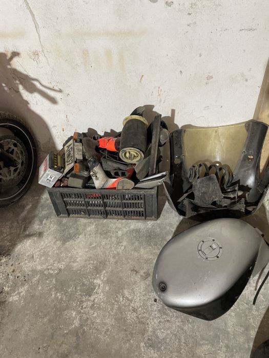 Motocicleta Aprilia pentru piese sau restaurare