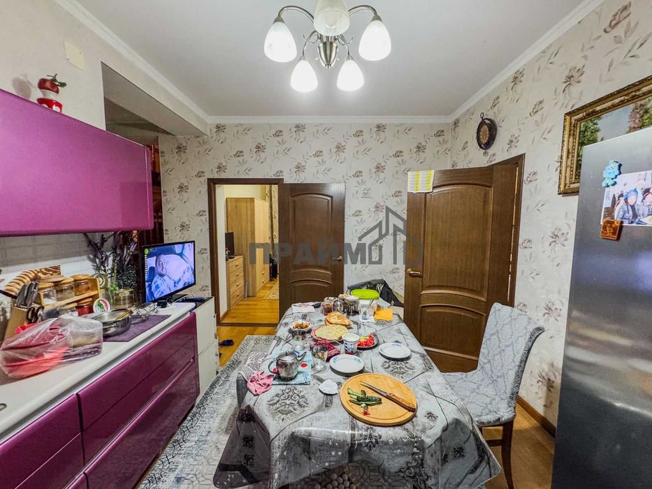 ПРОДАМ 5 ком. дом Центр (Артем ПРАЙМ)