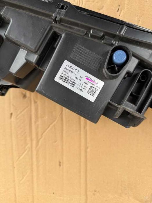 Far dreapta DRL Lynk & Co 01  2020-2024