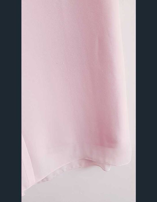 Рокля над коляното в нежно розово с воал на French Connection