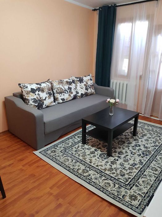 Inchiriez camera in apartament de 3 camere pentru un baiat - SUD