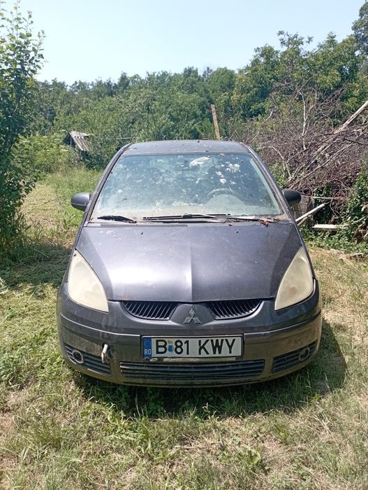 Vând Mitsubishi Colt pentru piese / proiect