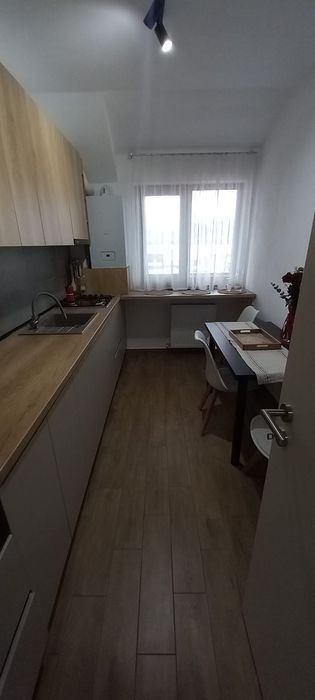 Apartament de închiriat, 2 camere Sanpetru