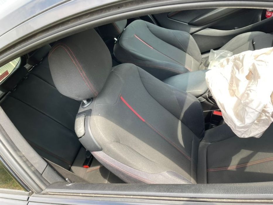 bmw seria 116i F21 F20 euro 6 motor n13 interior sport plafon negru model in 2 uși aripa radiatoare tragar trager compresor ac clima grup diferenția