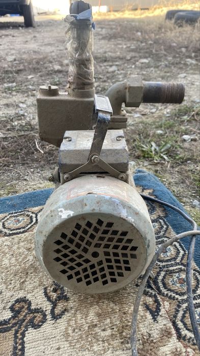 Жерден су соратын мотор