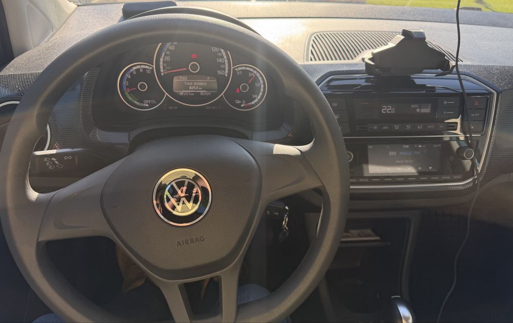 Volkswagen E-Up electric