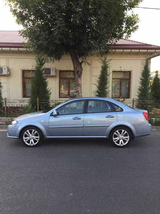Продам  Chevrolet Jentra evro 1 Avtomat 2014 god
