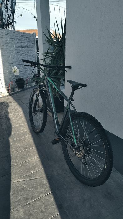 Bicicleta Cube Analog 27.5