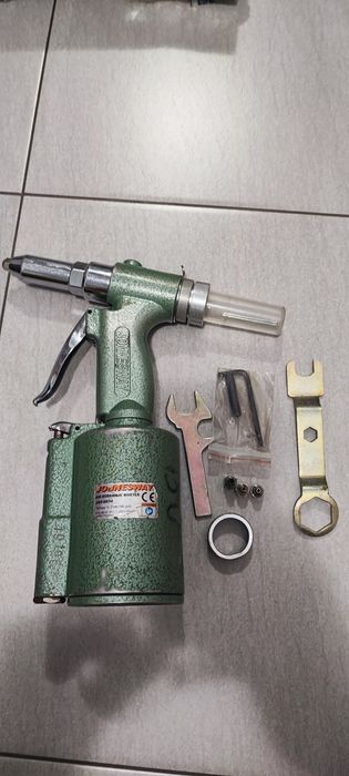 Pistol de nituri popnituri jonesway profesional integral metalic .