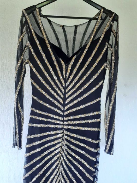 Официална рокля 40 размер