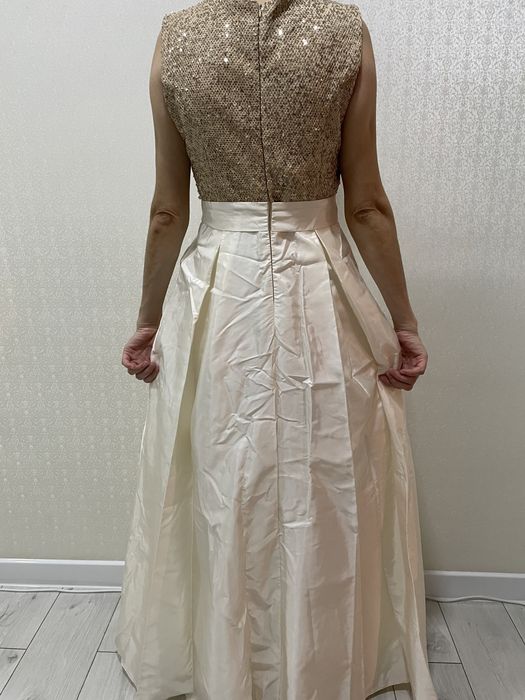 Женская платья