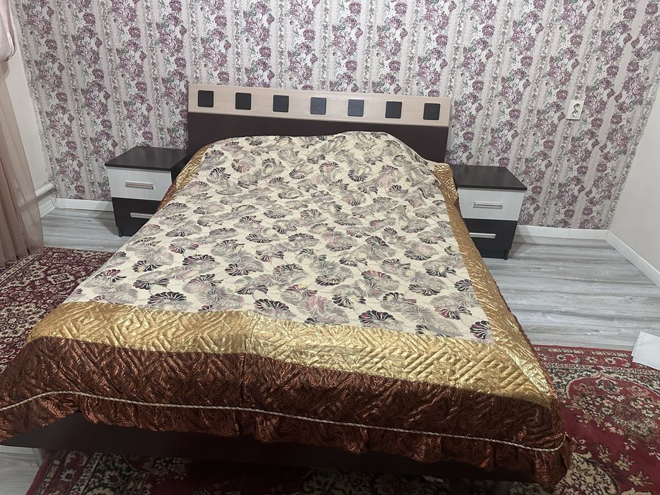 Спальные гарнитуры