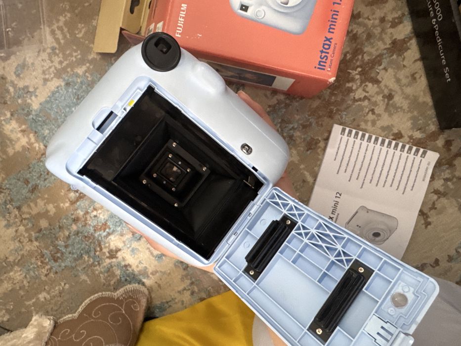 Instax 12mini.