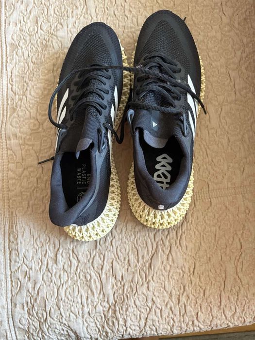 Маратонки adidas