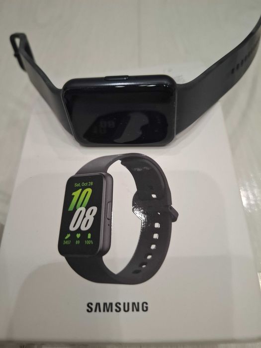 Смарт часовник  Samsung galaxy fit3