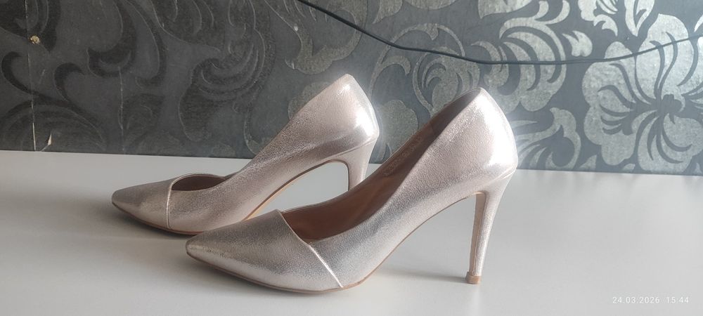 Туфли модельные 38р