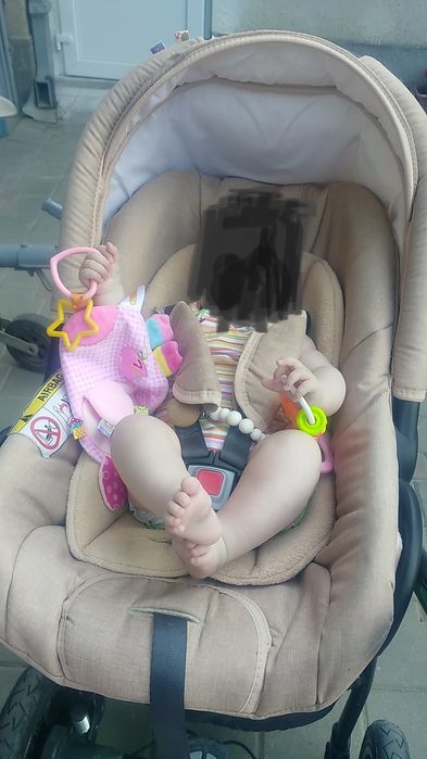 Vând Cărucior 3 in 1, pliabil, in stare foarte bună