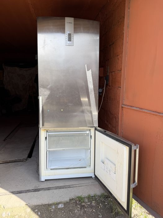 Большой холодильник бош BOSCH