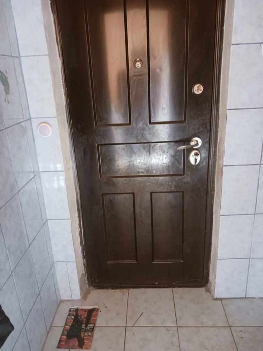 Vând apartament oraș Petroșani