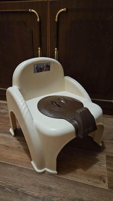 Продам горшок детский-стульчик