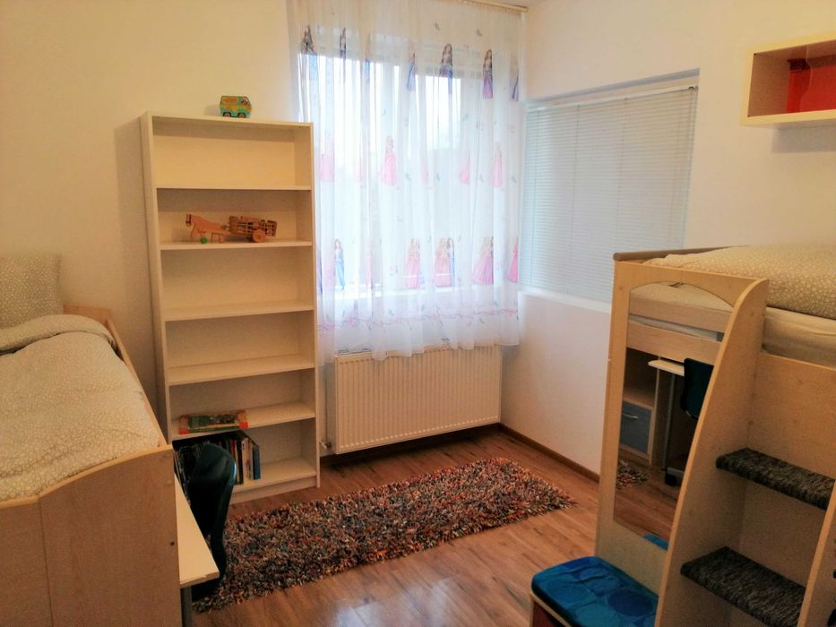 Proprietar, ofer spre închiriere casă în Calea Lipovei