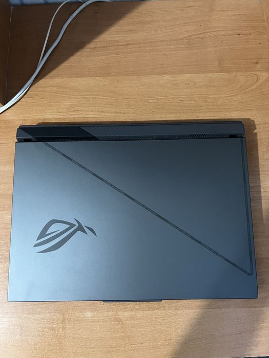 Игровой ноутбук / ASUS ROG STRIX G16