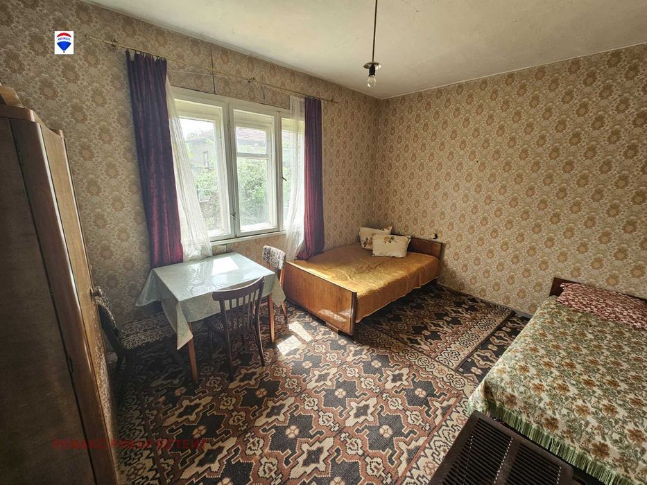 Селска къща за продажба в с. Иваново