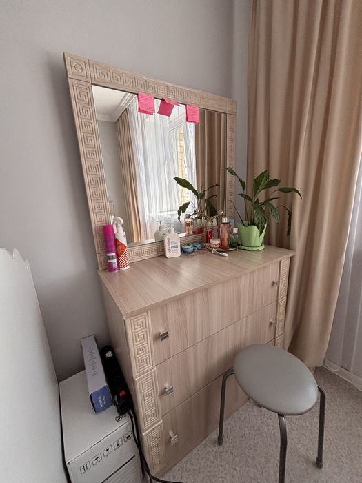 Продам спальный гарнитур