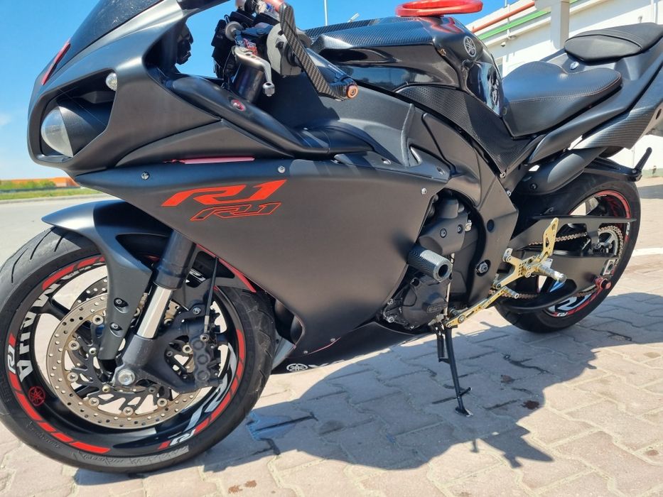 Yamaha  R1 big bang