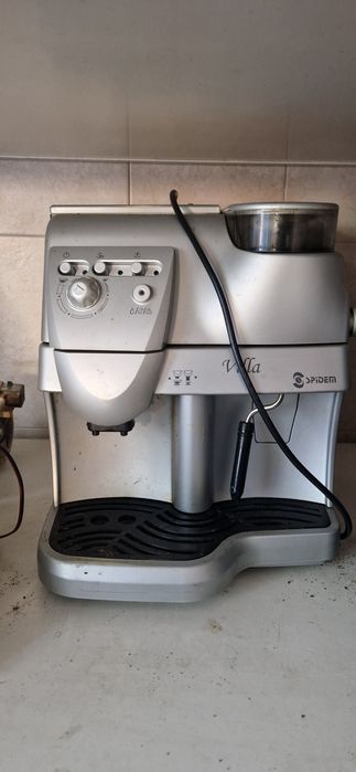 Кафемашини саеко 6 броя.