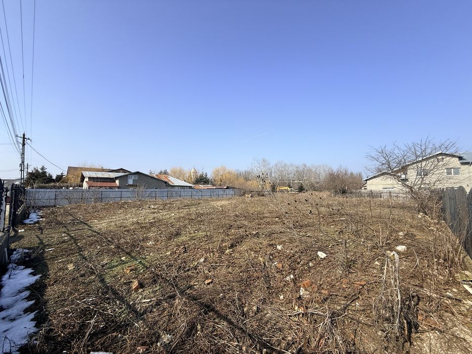 Teren intravilan cu lac 3900mp Cocorasti Colt Prahova