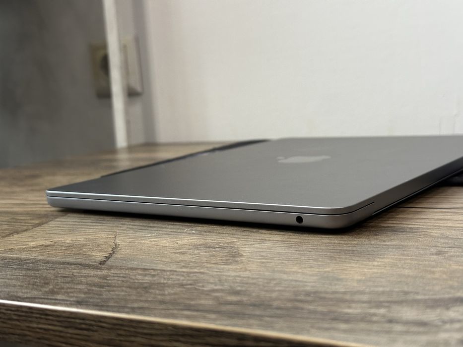 Macbook Air M2 8/256 EAC