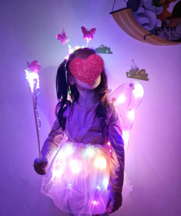 Set de zâne cu leduri ( fustițe, bentițe,aripi și bagheta)