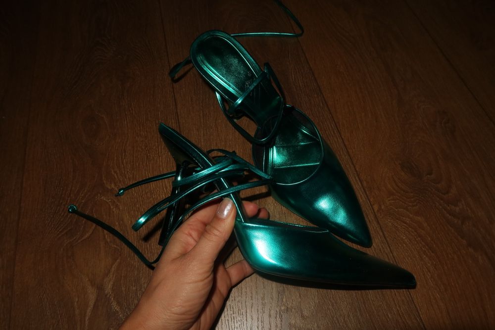Обувки на висок ток Zara