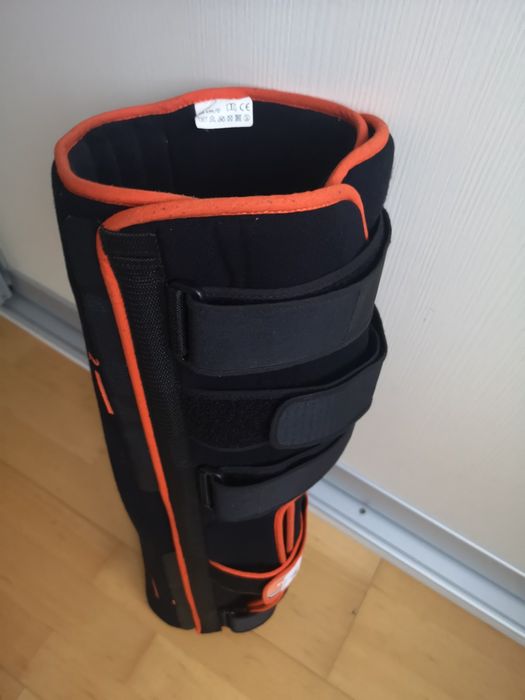 Orteza Oped  de genunchi  genunchiera atela de imobilizare a genunchiului