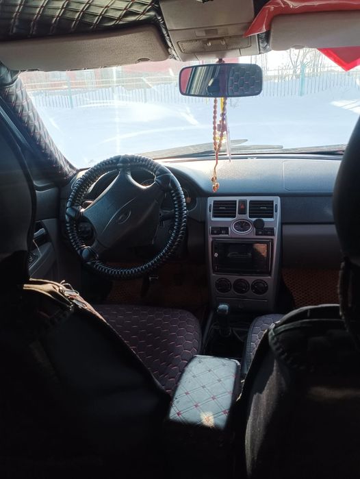 Продам  приора хедчбэк