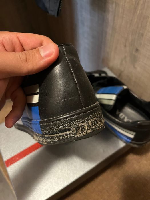 Мъжки обувки Prada