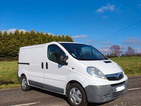 inchiriere duba fara sofer 3,5 t 45E/zi