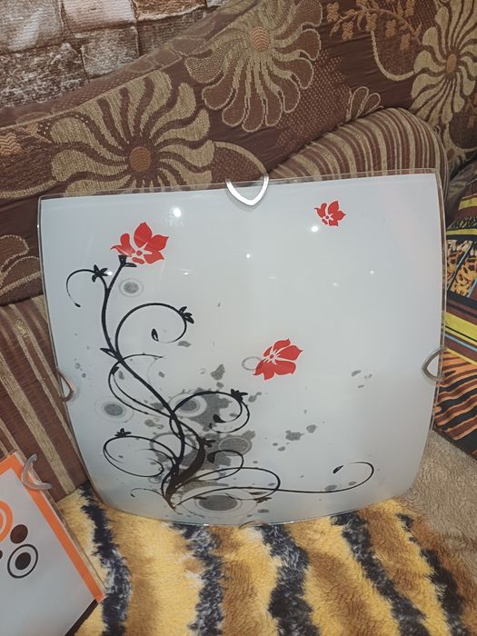 Продам плафон для ванной