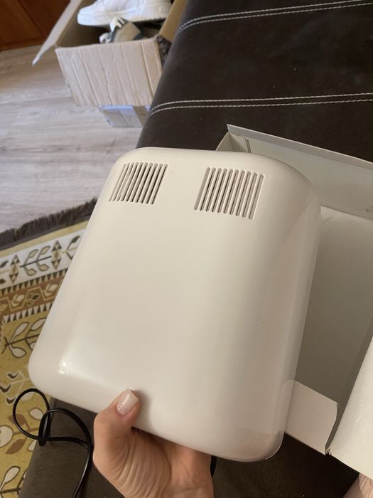 Lampă unghii folosită!