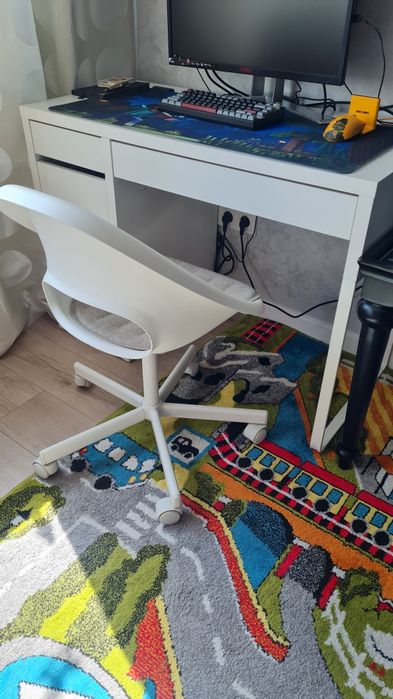 Стол+стул икеа продам