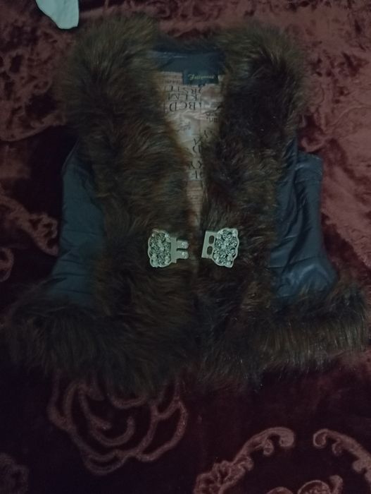 Jemfercha kardigancha jaketcha gʻalat burukcha