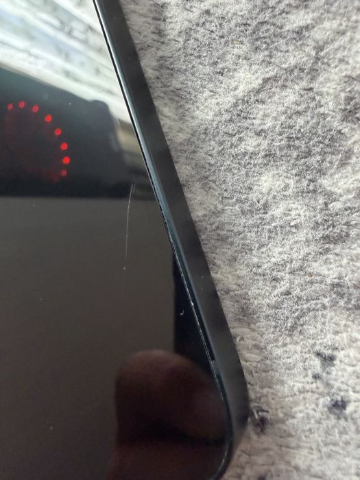 Продавам iPhone 14 -128GB