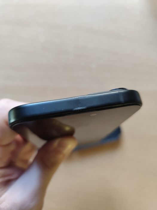 Продам iphone 15 128