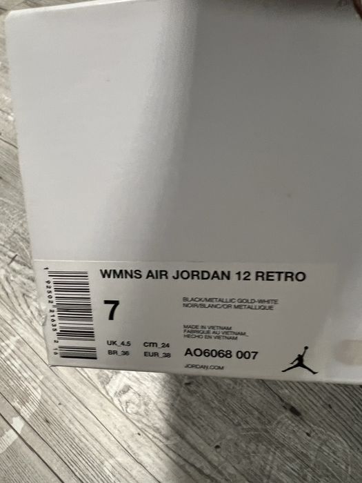 Jordan 12 wmns (purtati odata) 38