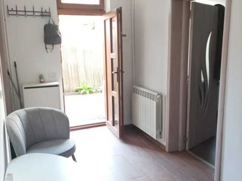 Inchiriere Casa curte Banu Manta , Titulescu