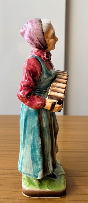 порцеланови статуетки