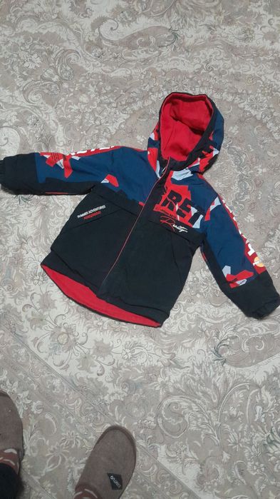 Курточка весна на 5-6-7 лет.