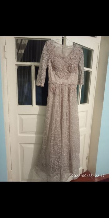 продаётся вечернее птатья