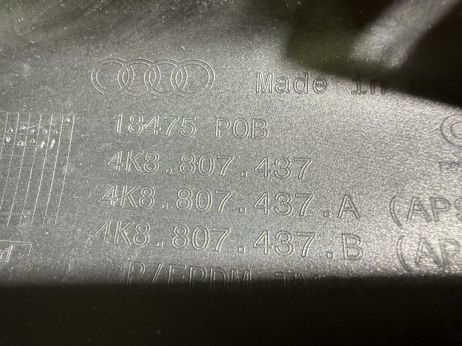 Bara fata Audi A7, 2018, 2019, 2020, 2021, 2022,  cod origine OE 4K8807437.